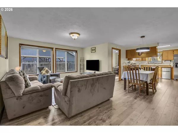 Mc Minnville, OR 97128,1320 NE 19TH ST