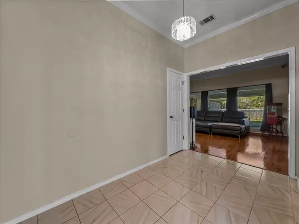 Desoto, TX 75115,1821 Montauk Way