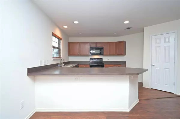 Fort Worth, TX 76120,941 Newberry Trail