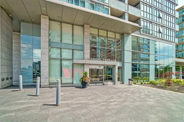 Toronto C01, ON M5V 4A5,15 Iceboat TER #3308