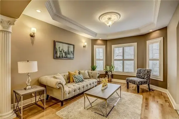 Toronto E10, ON M1C 4Y7,6 Mirrow CT