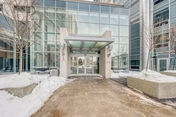 Toronto E07, ON M1S 0G3,125 Village Green SQ #3105