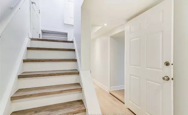 Richmond Hill, ON L4C 3H9,399 Browndale CRES #Basement