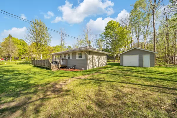 South Bruce Peninsula, ON N0H 2G0,2 Birch ST