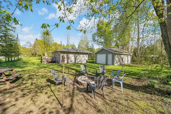 South Bruce Peninsula, ON N0H 2G0,2 Birch ST