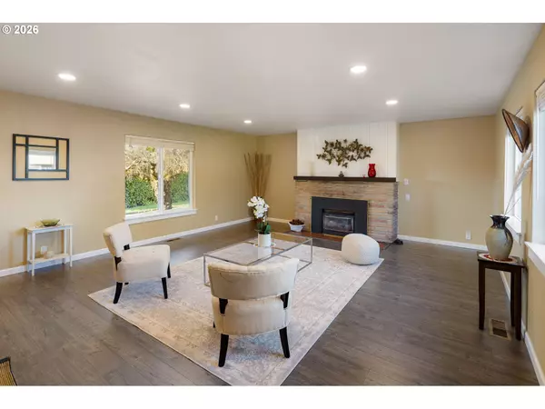 Eugene, OR 97404,450 Hunsaker LN