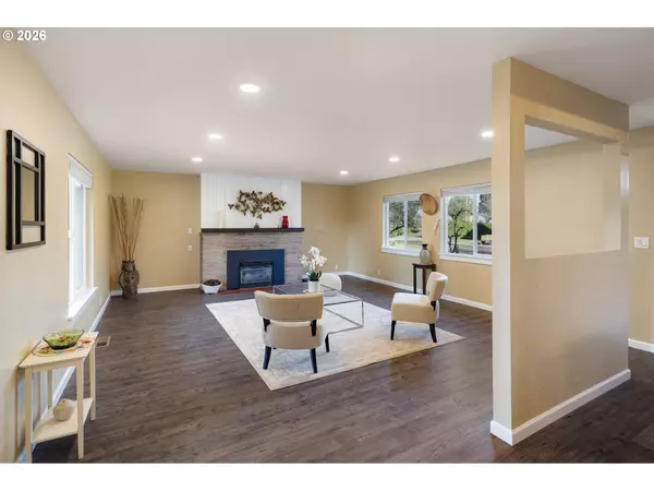 Eugene, OR 97404,450 Hunsaker LN