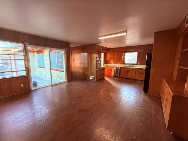 Garland, TX 75040,914 Bandera Lane