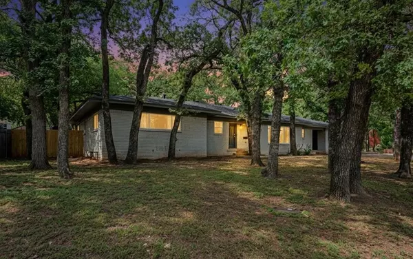 Haltom City, TX 76117,4252 Mccomas Road