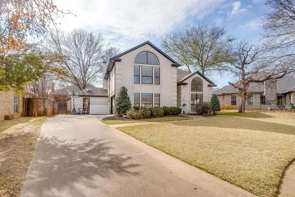Grapevine, TX 76051,5147 Haydenbend Circle