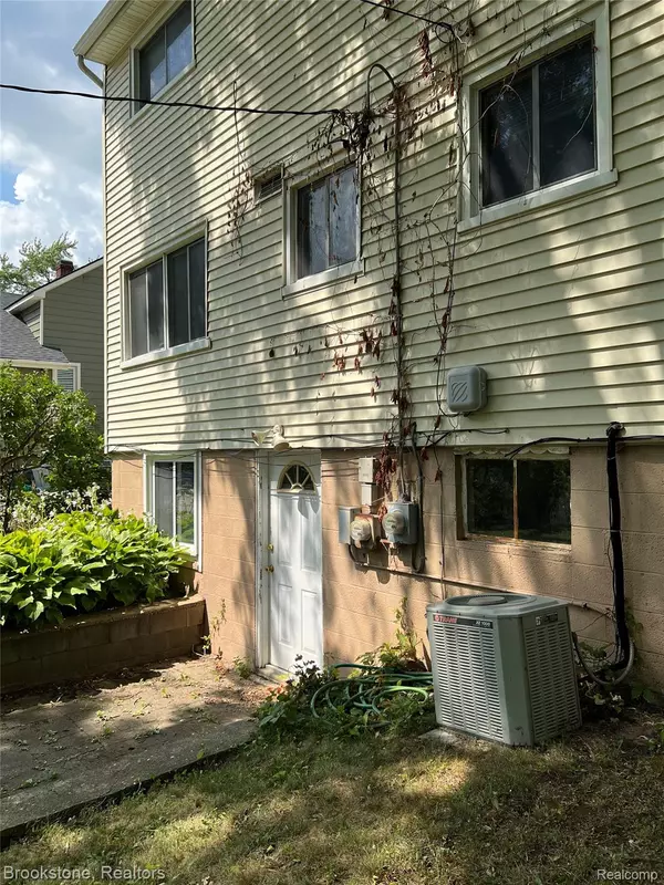 Lake Orion, MI 48362,400 E Flint ST