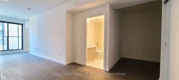 Toronto C08, ON M5E 0E1,2A Church ST #615