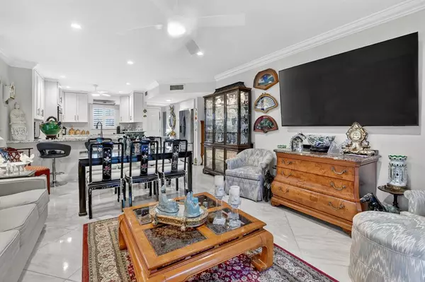 Boca Raton, FL 33431,250 NE 20th St #2270