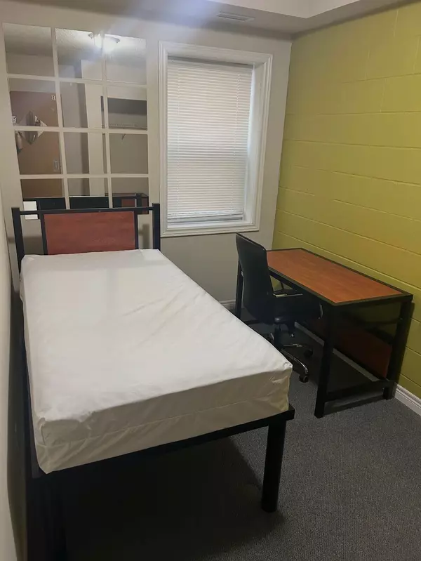 Waterloo, ON N2L 3W6,253 Lester ST ##104