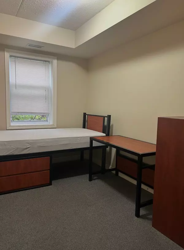 Waterloo, ON N2L 3W6,253 Lester ST ##104