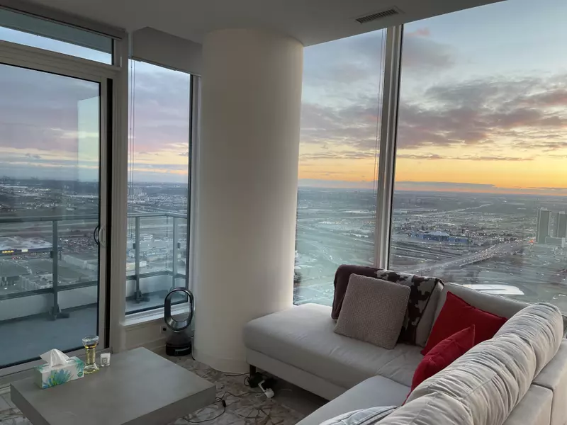 5 Buttermill AVE #5309, Vaughan, ON L4K 0J5