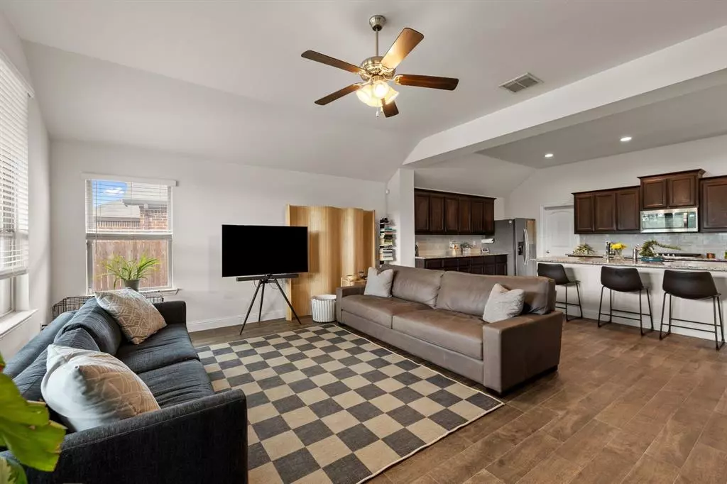 Fort Worth, TX 76179,5725 Broad Bay Lane