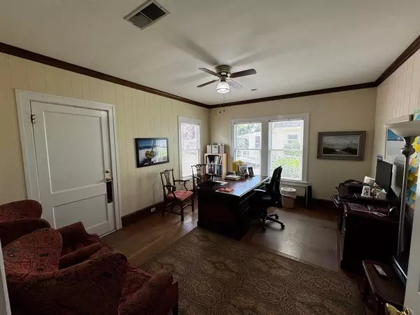 Shreveport, LA 71105,302 Albany Avenue