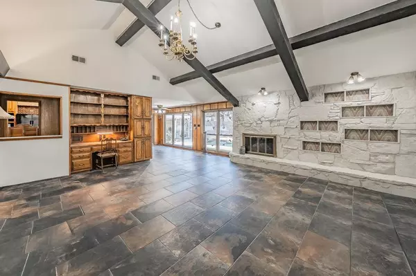 Arlington, TX 76012,2406 Drawbridge Drive