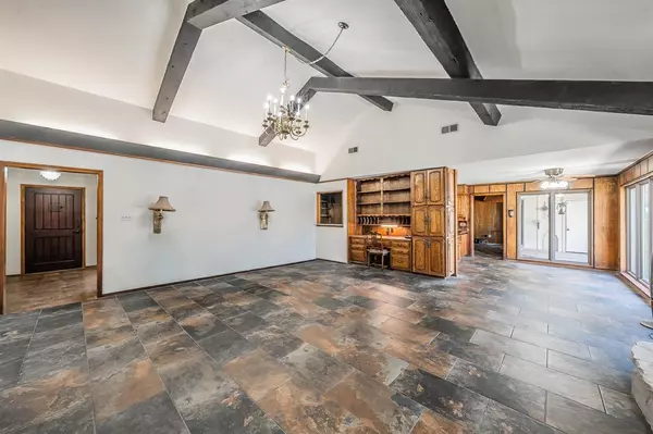 Arlington, TX 76012,2406 Drawbridge Drive