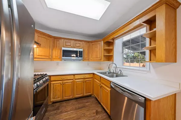 Midlothian, TX 76065,912 Crockett Street