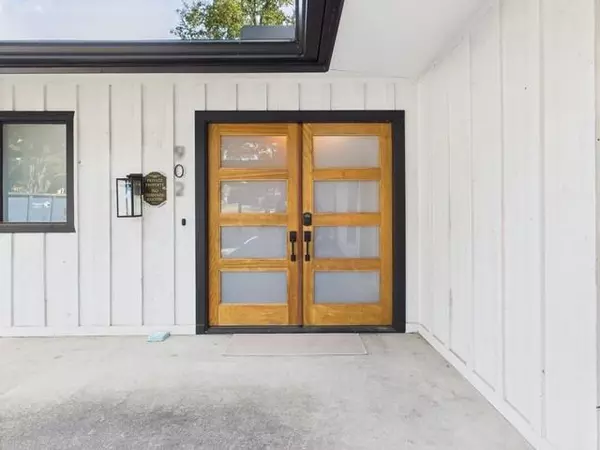 Athens, TX 75751,902 Ward Lane