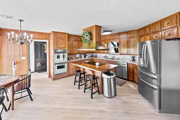 Whitney, TX 76692,338 HCR-2124 Loop