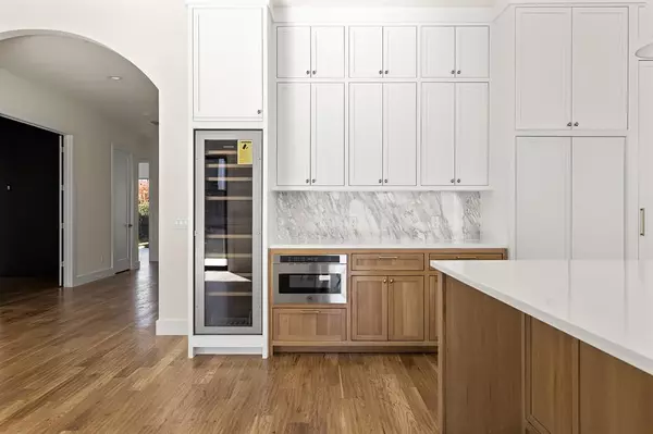 Dallas, TX 75206,6028 Richmond Avenue