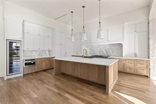 Dallas, TX 75206,6028 Richmond Avenue