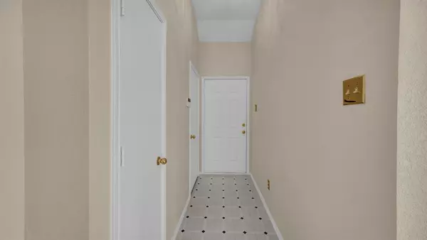 Burleson, TX 76028,1100 Miles Avenue