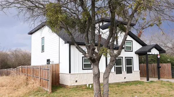 Fort Worth, TX 76105,1908 Amanda Avenue