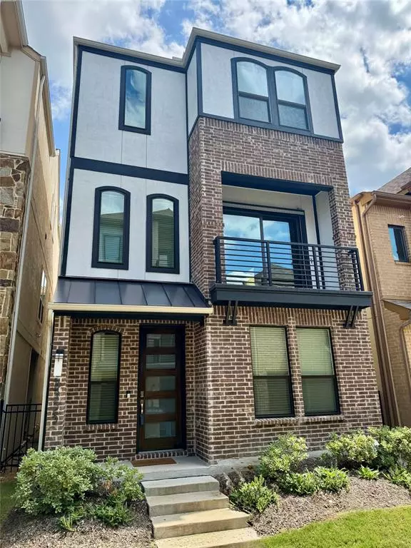 8233 Laflin Lane, Dallas, TX 75231