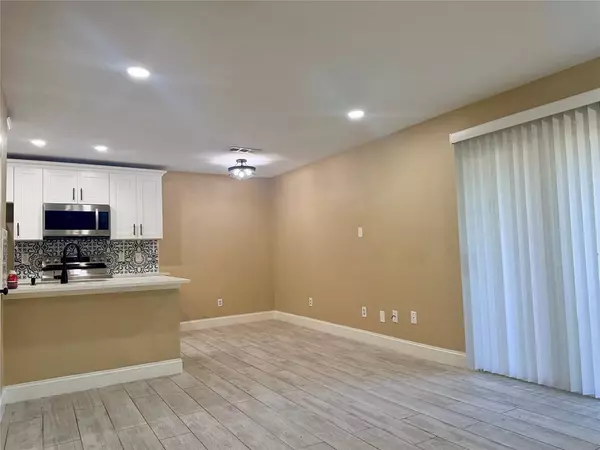 Dallas, TX 75244,12802 Midway Road #2015