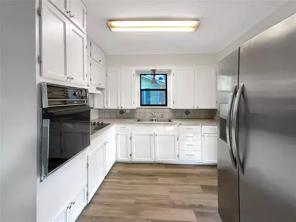 Denison, TX 75020,2016 Bluebonnet Avenue