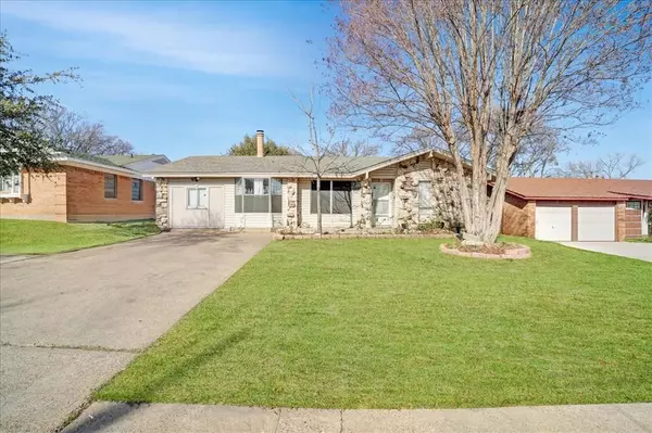 Dallas, TX 75211,4535 Cedar Path Drive