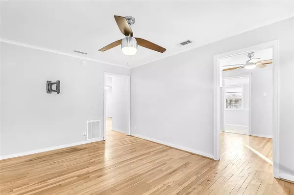 Cockrell Hill, TX 75211,507 S Gilpin Avenue