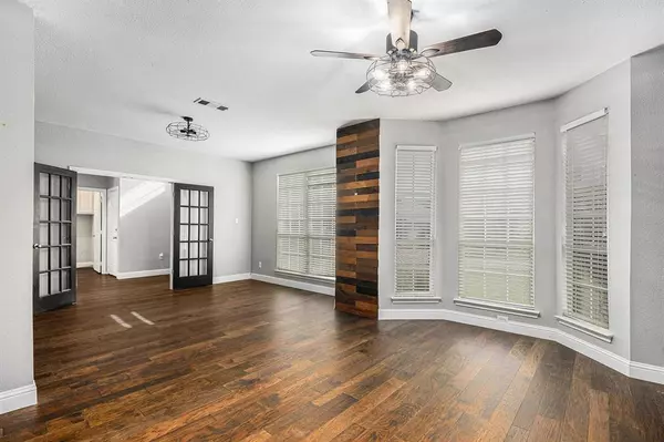 Burleson, TX 76028,848 Huebner Way