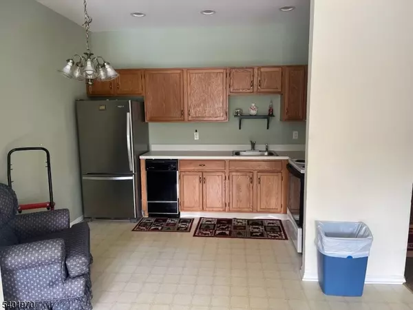 West Milford Twp., NJ 07480,7306 Richmond Rd #306