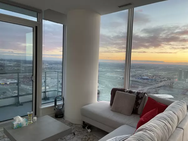 Vaughan, ON L4K 0J5,5 Buttermill AVE #5309