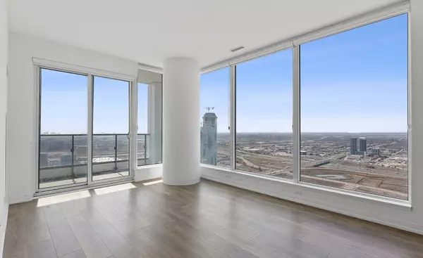 Vaughan, ON L4K 0J5,5 Buttermill AVE #5309