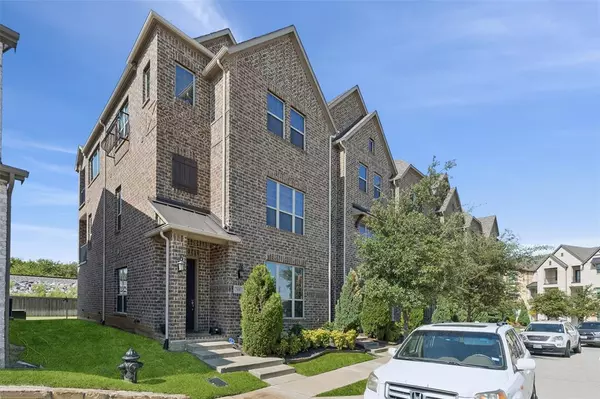 298 Almanor Street, Lewisville, TX 75056