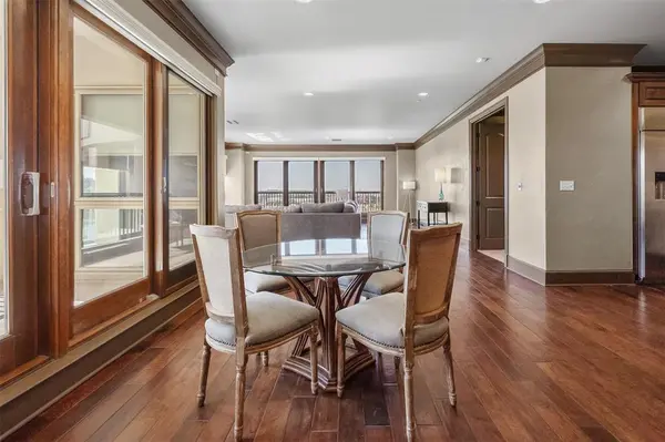 Fort Worth, TX 76102,501 Samuels Avenue #230