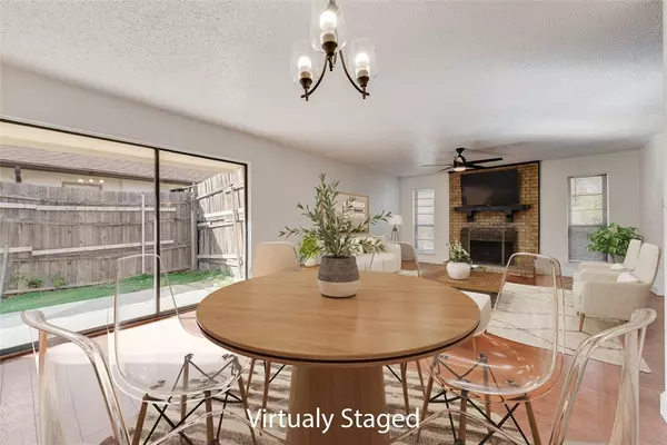 Dallas, TX 75238,10906 Listi Drive