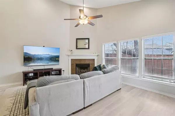 Dallas, TX 75243,9437 Timberleaf Drive