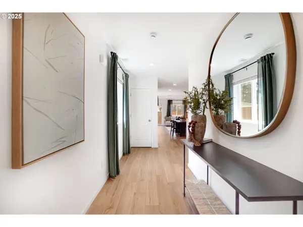 Albany, OR 97321,1592 Laura Vista DR NW