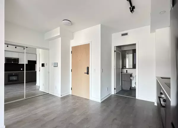 Toronto C08, ON M5A 0W7,5 Defries ST #1501