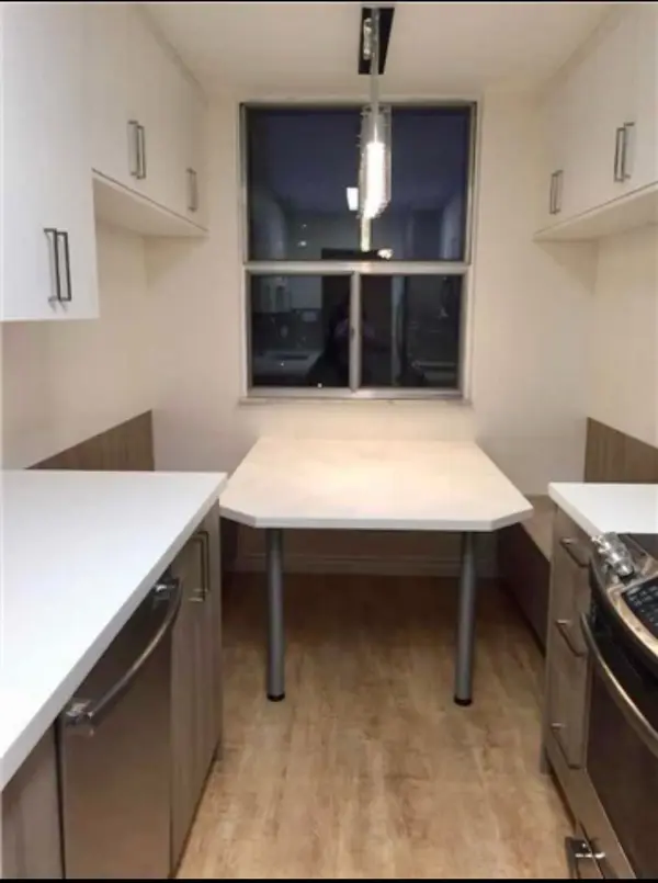 Toronto C07, ON M2M 4B1,205 Hilda AVE E #806