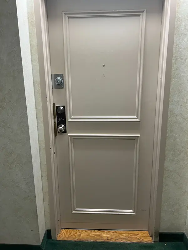 Toronto C07, ON M2M 4B1,205 Hilda AVE E #806