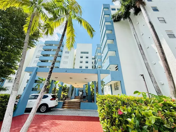 Miami, FL 33126,5050 NW 7th St #PH16