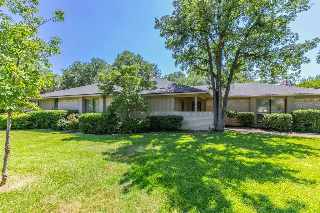 Woodway, TX 76712,1604 Oak Hollow Drive